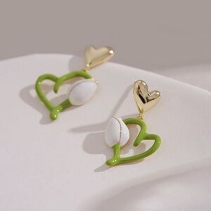 Chic Gold and Green Heart Earrings